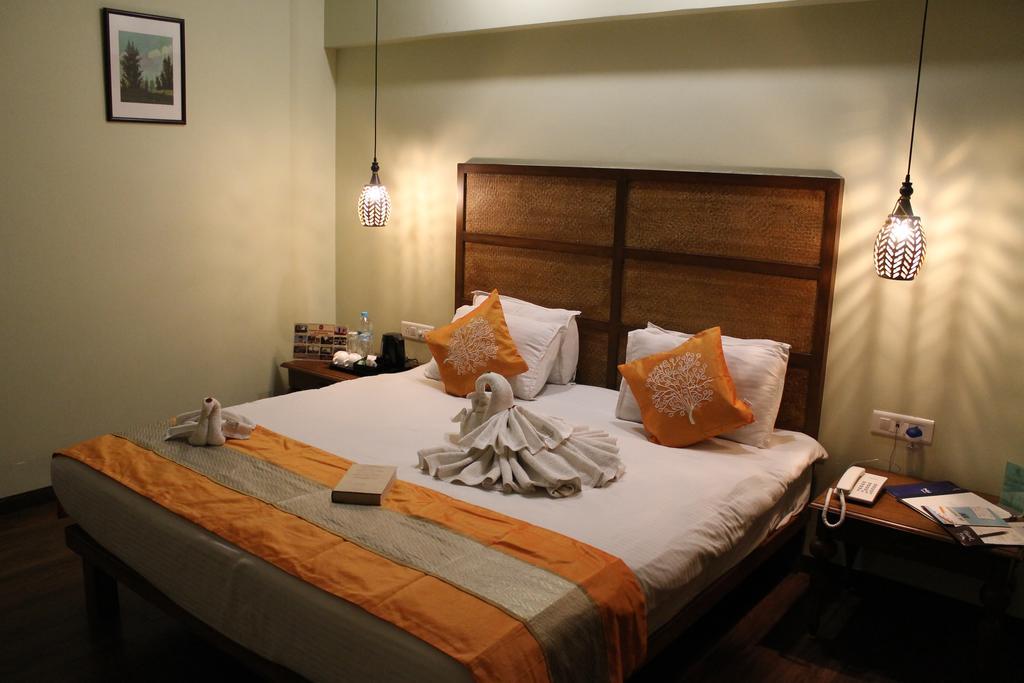 Krishna Inn 콜라푸르 객실 사진